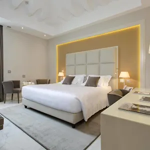 Aleph Hotel, Curio Collection By Hilton Roma